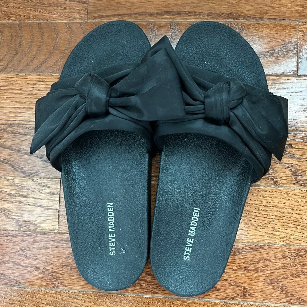 BARELY WORN: Steve Madden Women's Silky Pool Slide Sandals